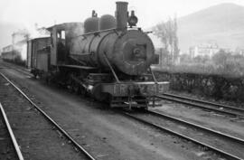 Locomotora de vapor nº 49 del Ferrocarril de La Robla en la estación de Cistierna