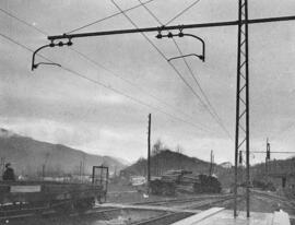 Línea aérea de la Compañía de los Ferrocarriles Vascongados en la estación de Lasarte