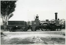 Locomotora de vapor Mataró de rodaje 111, réplica exacta de la primera máquina de ferrocarril que...