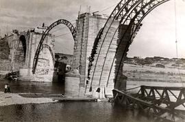 Reconstrucción del puente del Águeda en la línea de Salamanca y Fuentes de Oñoro km 87,304