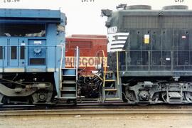 Noth Fond du Lac - Shops Yard. Vista de las locomotoras diésel WS-2742 (GP38), ex SOO, CR-6257 (C...