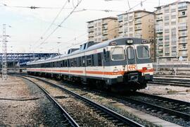 Automotores diésel de la serie 592, 593 y 596 de RENFE, conocidos como "Camellos"