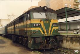 Locomotora diésel - eléctrica 321 - 017 - 6 de la serie 321 - 001 a 080 de RENFE, ex 2117 de la s...