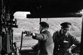 Locomotora de vapor 230 - 2071 de la serie 230 - 2066 a 2075 de RENFE (ex Oeste serie 701 a 710) ...