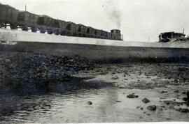 Obras de defensa ejecutadas en el puente de hormigón sobre la ribera de la Nicoba, también denomi...