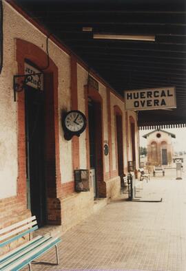 TÍTULO DEL ÁLBUM: [Fotografías relativas al cierre de la línea de Guadix a Almendricos y de las e...