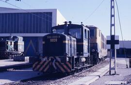Locomotora diésel - mecánica 301 - 020 - 4 de la serie 301 - 001 a 046 de RENFE, ex. 10120 de la ...