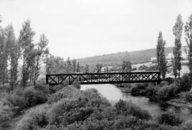 Puente de estructura metálica del Ferrocarril de La Robla