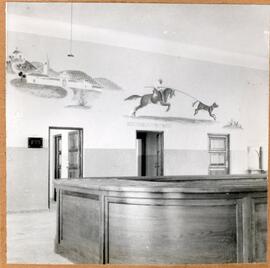 Vista del interior del nuevo edificio de viajeros de la estación de Fuentes de Oñoro en la línea ...