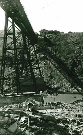 Obras en un puente sobre el río Odiel, en la línea Zafra-Huelva.