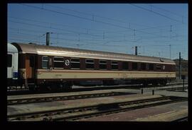 Coche mixto de 2ª clase / restaurante / bar BR4x - 10817 de la serie BR4x 10801 a 10821 de RENFE,...