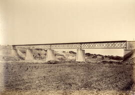 Puente sobre el río Fluviá en la línea de Gerona a la Frontera Francesa