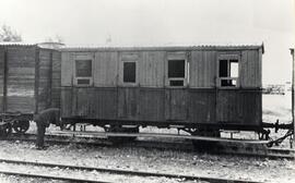 Coche de viajeros de la línea de vía estrecha de Madrid a Almorox