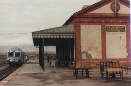 TÍTULO DEL ÁLBUM: [Fotografías relativas al cierre de la línea de Guadix a Almendricos y de las e...