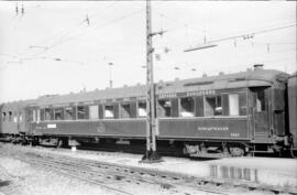 Coche cama WL 3927 de la Compañía Internacional Wagons Lits, formando parte de una composición de...