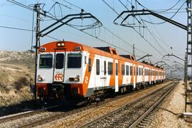 Automotores diésel de la serie 592, 593 y 596 de RENFE, conocidos como "Camellos"