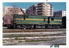 Locomotora diésel - eléctrica serie 313 - 019 - 2 (ex 1319)