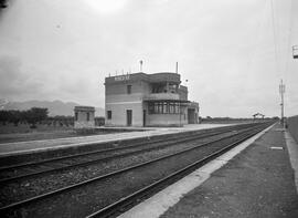 Estación de Moncófar [Moncofa en valenciano] en la línea de Valencia a Tarragona, situado dentro ...