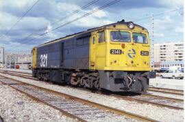 Locomotora diésel - eléctrica 321 - 041 - 6 de la serie 321 - 001 a 080 de RENFE, ex 2141 de la s...