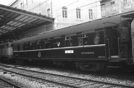 Coche restaurante 4110 D de la Compañía Wagons Lits, formando parte de una composición de viajero...