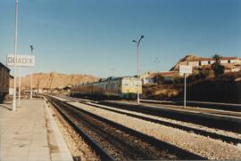 TÍTULO DEL ÁLBUM: [Fotografías relativas al cierre de la línea de Guadix a Almendricos y de las e...