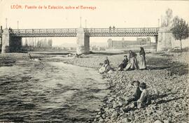 Puente de la estación sobre el Bernesga, en León.