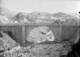 Puente sobre el río Tulivana, en el km 92,589 de la línea Huesca-Jaca.