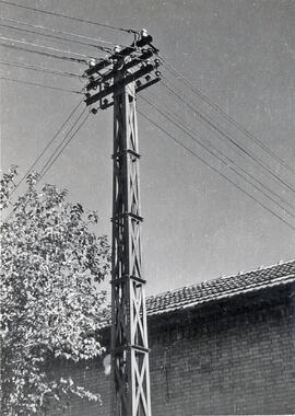 Poste de baja tensión en la estación de Ciudad Real