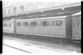 Coches del Fc. Vasco-Asturiano en el Tren especial para la Asociación de Amigos del Ferrocarril