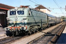 TÍTULO DEL ÁLBUM: RENFE 276