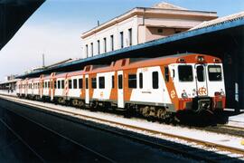 Automotores diésel de la serie 592, 593 y 596 de RENFE, conocidos como "Camellos"