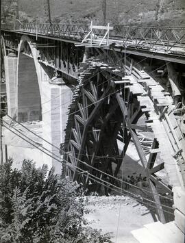 Viaducto de Las Puentes, en el km 96,965 de la línea de León a Gijón