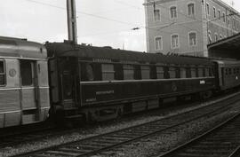 Coche restaurante 4104 D de la Compañía Wagons Lits, formando parte de una composición de viajero...