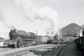 Composiciones de viajeros y mercancías en la estación de Sevilla - San Bernardo
