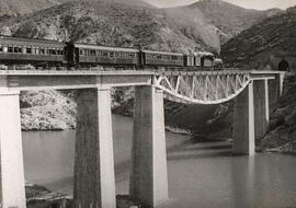 Viaducto de Santaliña o Santa Linya, en el km 43 de la línea Lérida a Pobla de Segur