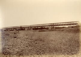 Puente sobre el río Manol, afluente del Muga en la línea de Gerona a la Frontera Francesa