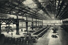 Trabajos de laminación en la fábrica metalúrgica de Sestao (Vizcaya)