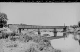 Puente sobre el río Ayuela, situado en el km 42, 698 de la línea de Aljucén a Cáceres