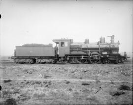 Locomotora de vapor con rodaje 230, MZA nº 829 (posterior RENFE 230-4059), con número de fábrica ...