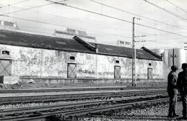 Nave de la fábrica de envases metálicos frente a la estación de Andújar