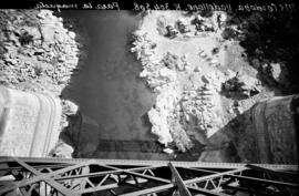 Puente o viaducto de Vadollano, de tres tramos, en el km 304,508 de la línea de Manzanares a Córd...