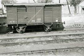 Vagón cerrado J fv 2774