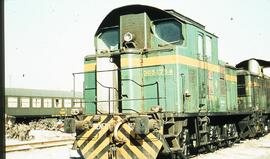 Locomotora diésel - eléctrica ("tractor") 303 - 175 - 4 de la serie 303 - 001 a 202 de ...