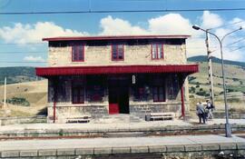 Estación de Lantueno - Santiurde de la línea de Venta de Baños a Santander, situada dentro del té...