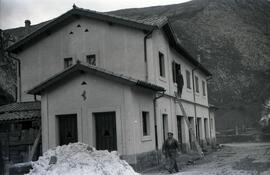 Estación de Las Caldas de Besaya de la línea de Venta de Baños a Santander, situada dentro del té...