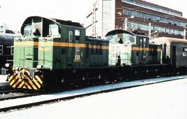 Locomotora diésel - eléctrica ("tractor") 303 - 201 - 8 de la serie 303 - 001 a 202 de ...