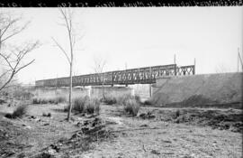 Puente sobre el río Muga