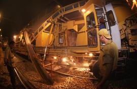 Renovación de vía en el túnel de Sabadell