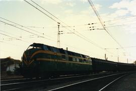 Locomotora diésel hidromecánica 340 - 008 - 2 de la serie 340 - 001 a 032 de RENFE, ex. 4008 de l...