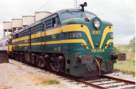 Locomotora diésel - eléctrica 318 - 004 - 8 de la serie 318 - 001 a 024 de RENFE, ex 1804, fabric...